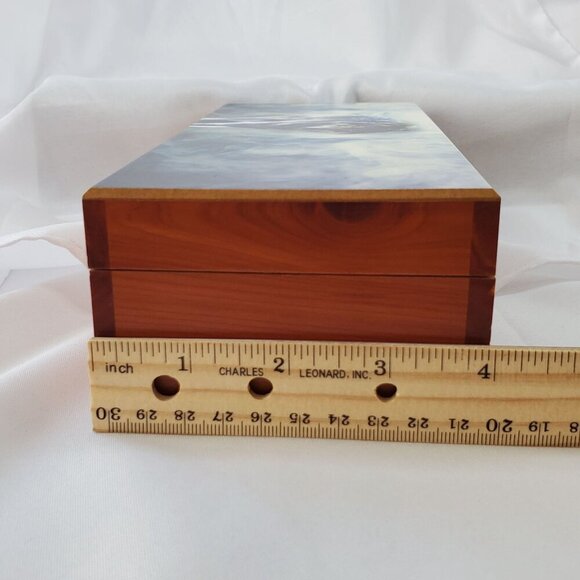 VTG Decorative Wolf Cedar Wood Jewelry Box 9.25"x4"x2.5" Wall Drug South Dakota - Picture 12 of 13